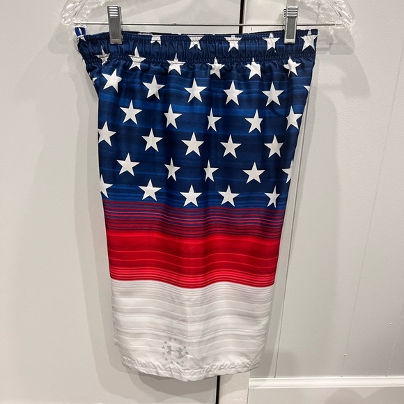 Big Boy Swim Trunks Under Armor - Picture 3 of 6